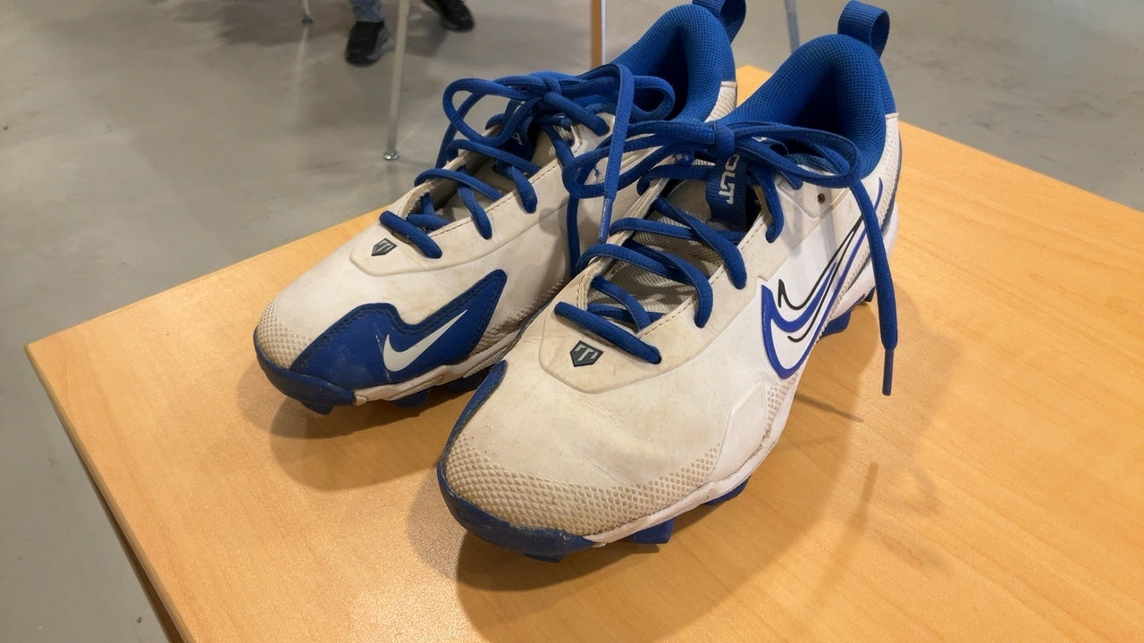 Nike Cleats 4Y