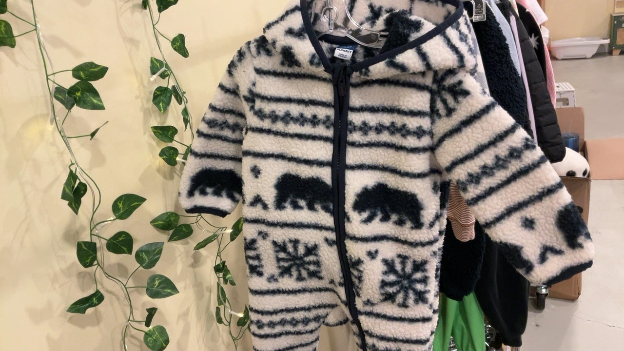 Old Navy Bunting 12-18 months