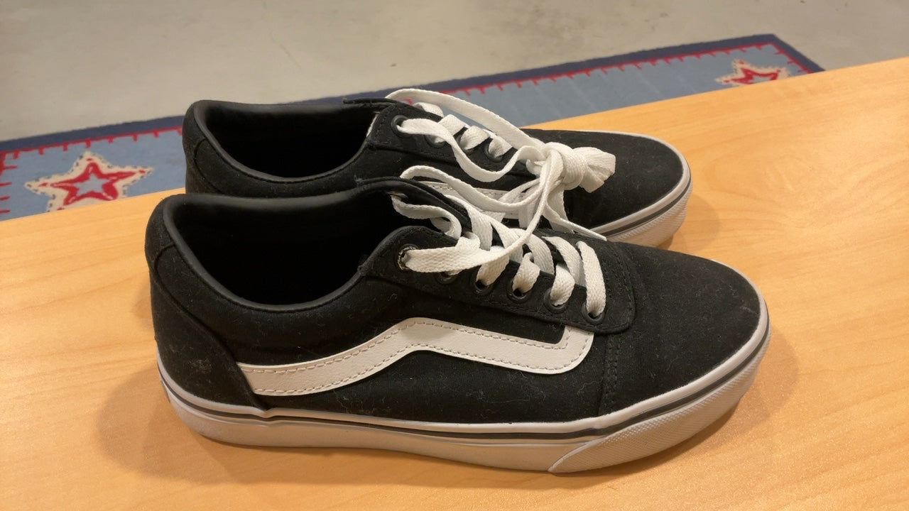 Vans Sneakers Women’s 5.5