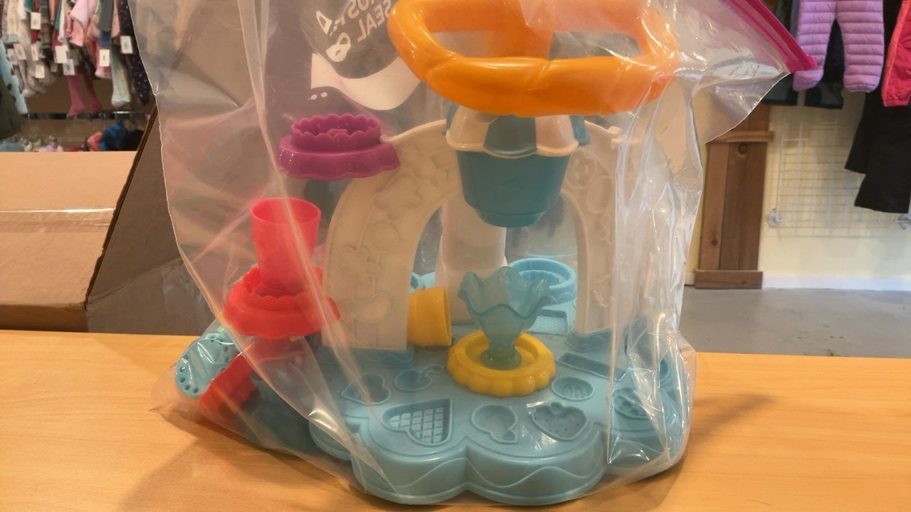 Play-Doh Toy Rainbow Swirl Ice Cream Playset