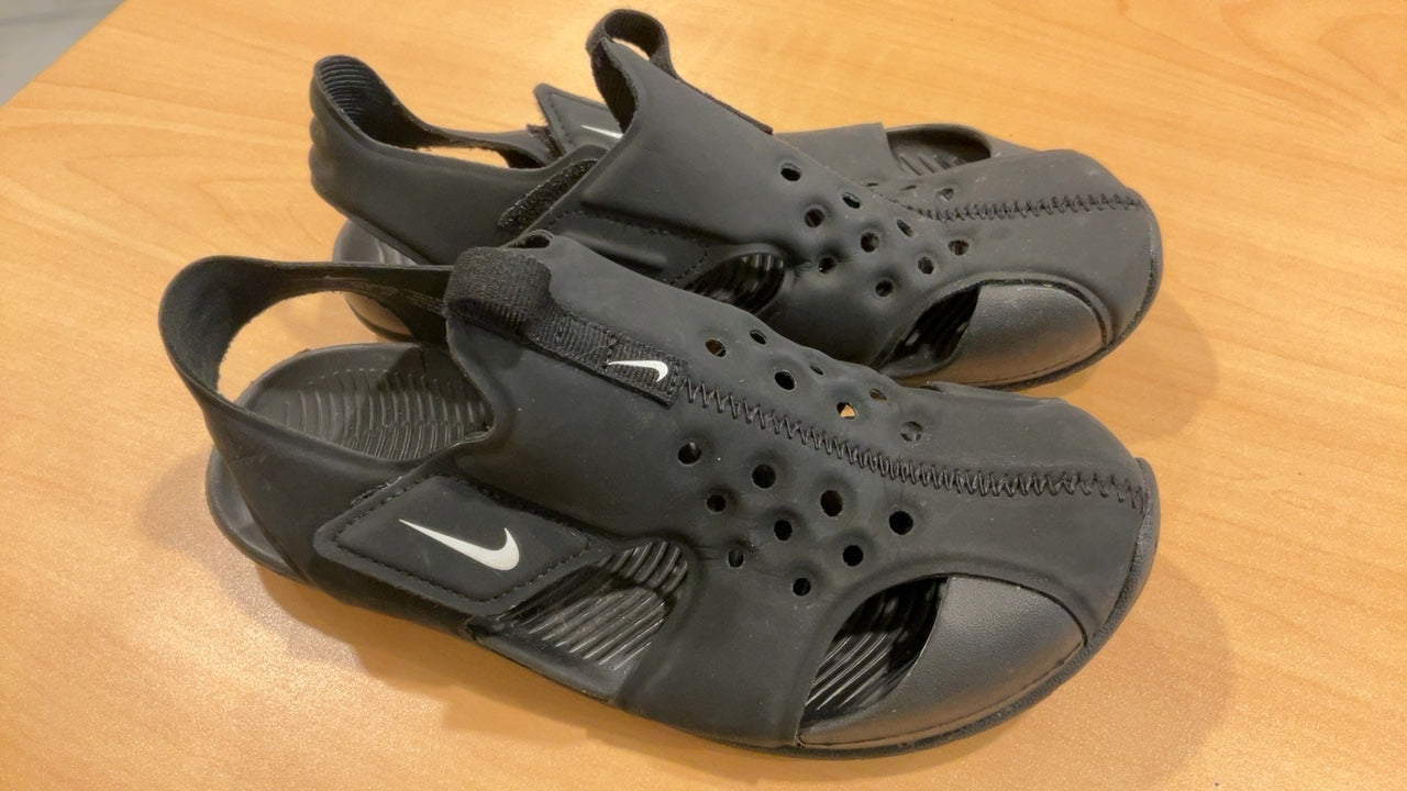 Nike Sandals | Size 2