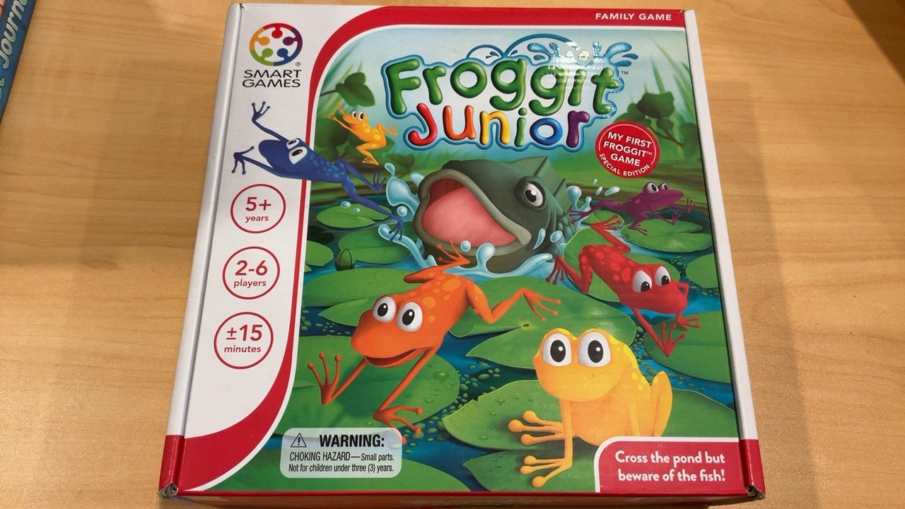 SmartGames Froggit Junior family board game