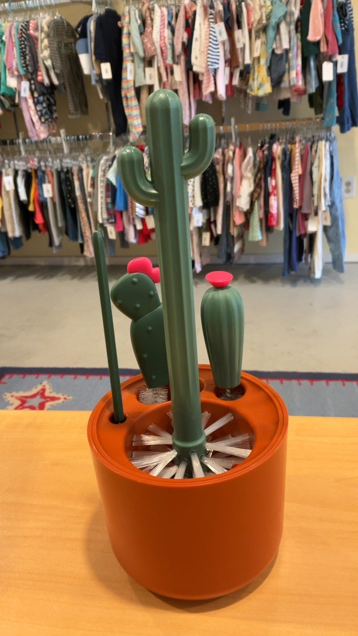 Boon Cacti Bottle Cleaning Set NWOT
