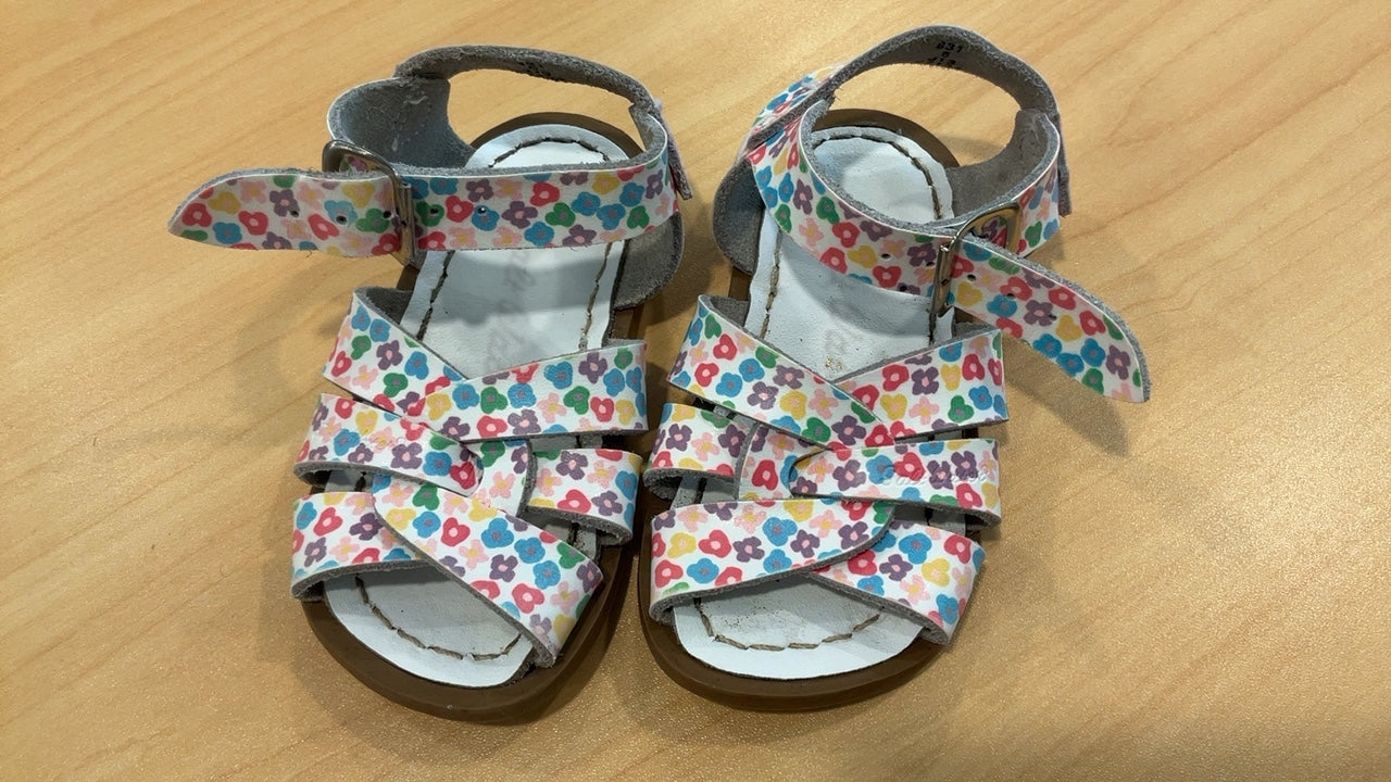 Salt Water Sandals | Little Kids 5