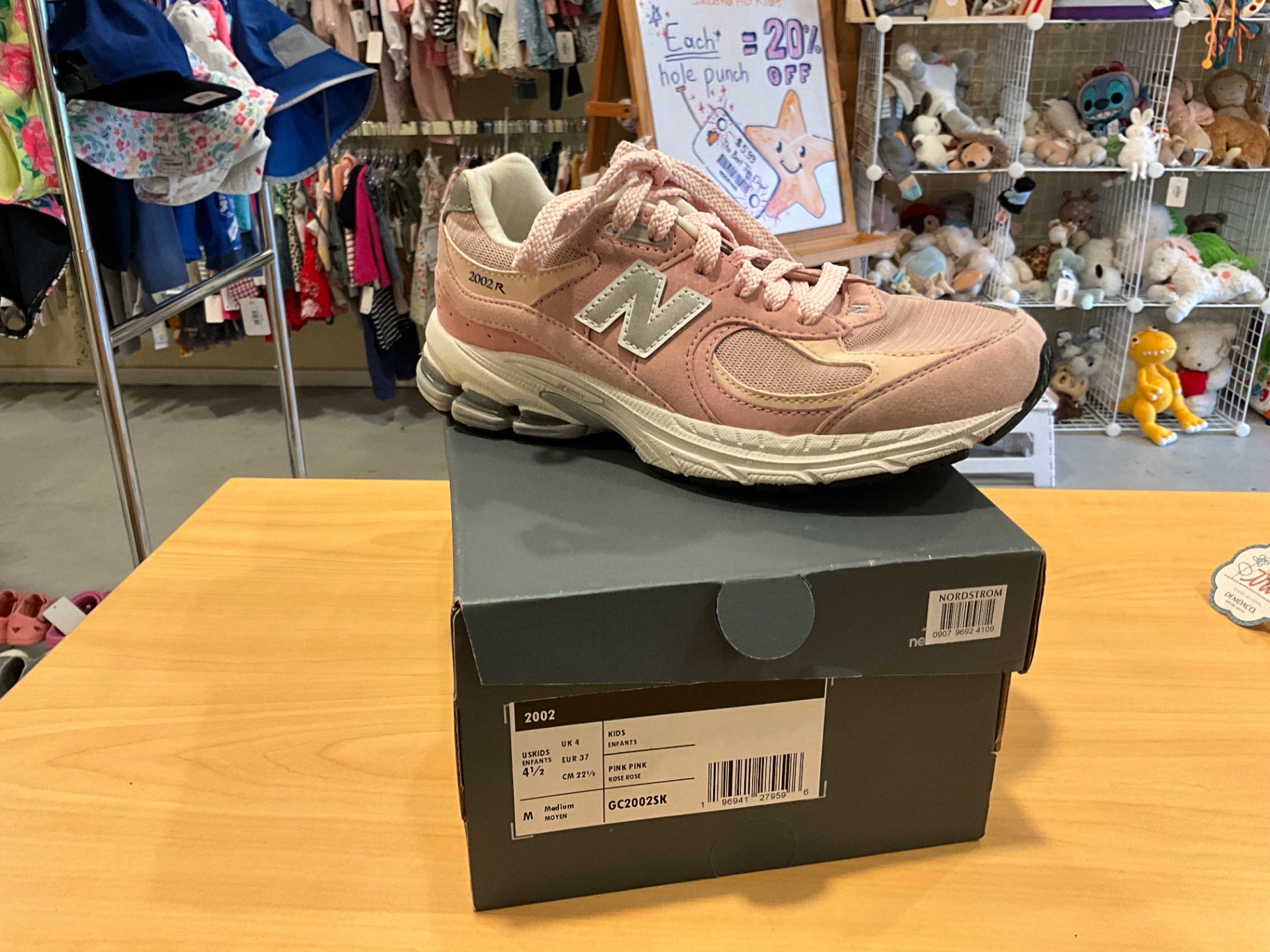 New Balance 2002 Sneakers | Big Kids 4.5