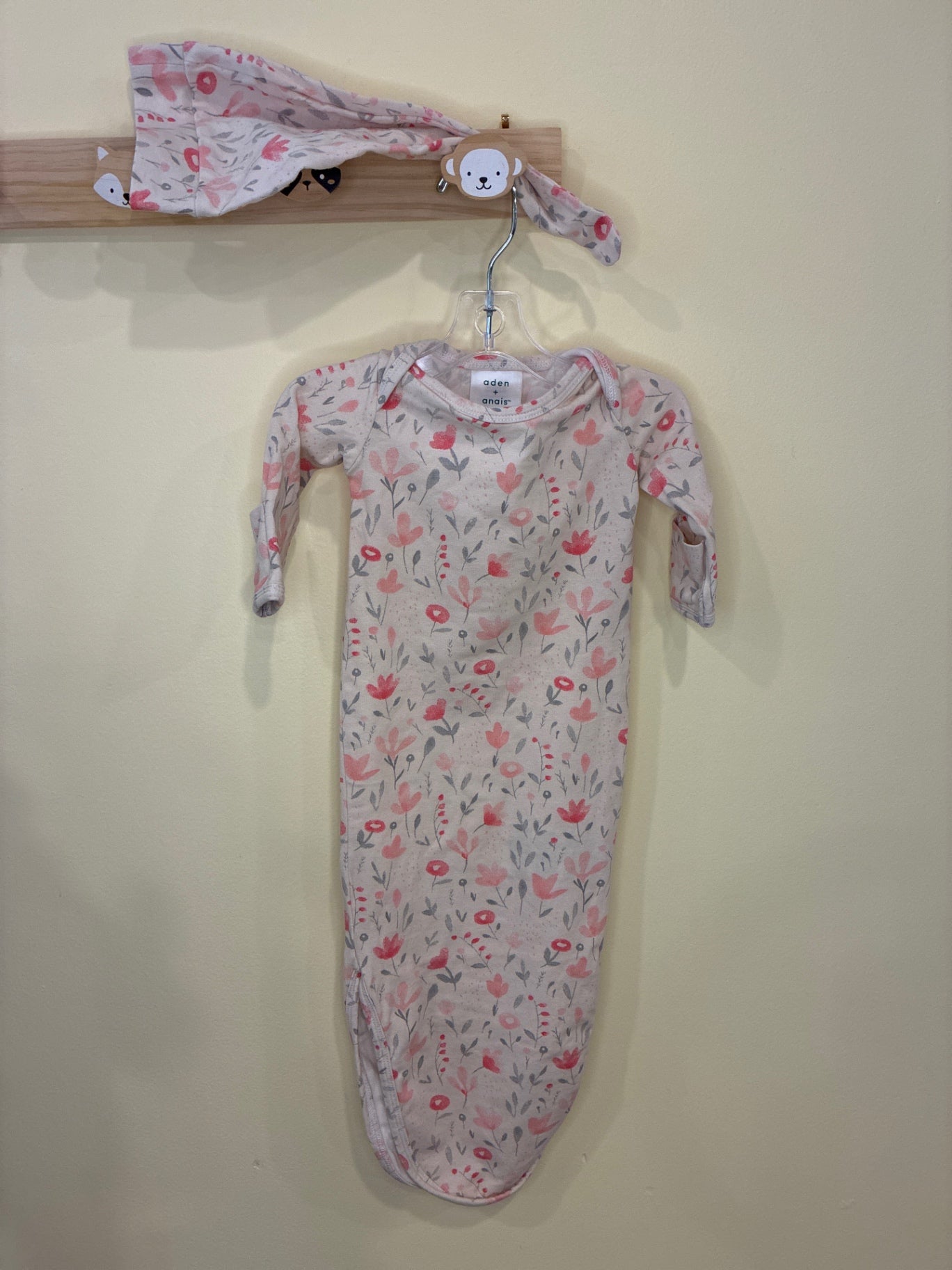 aden+anais Nightgown + Cap | Size 0-3 months