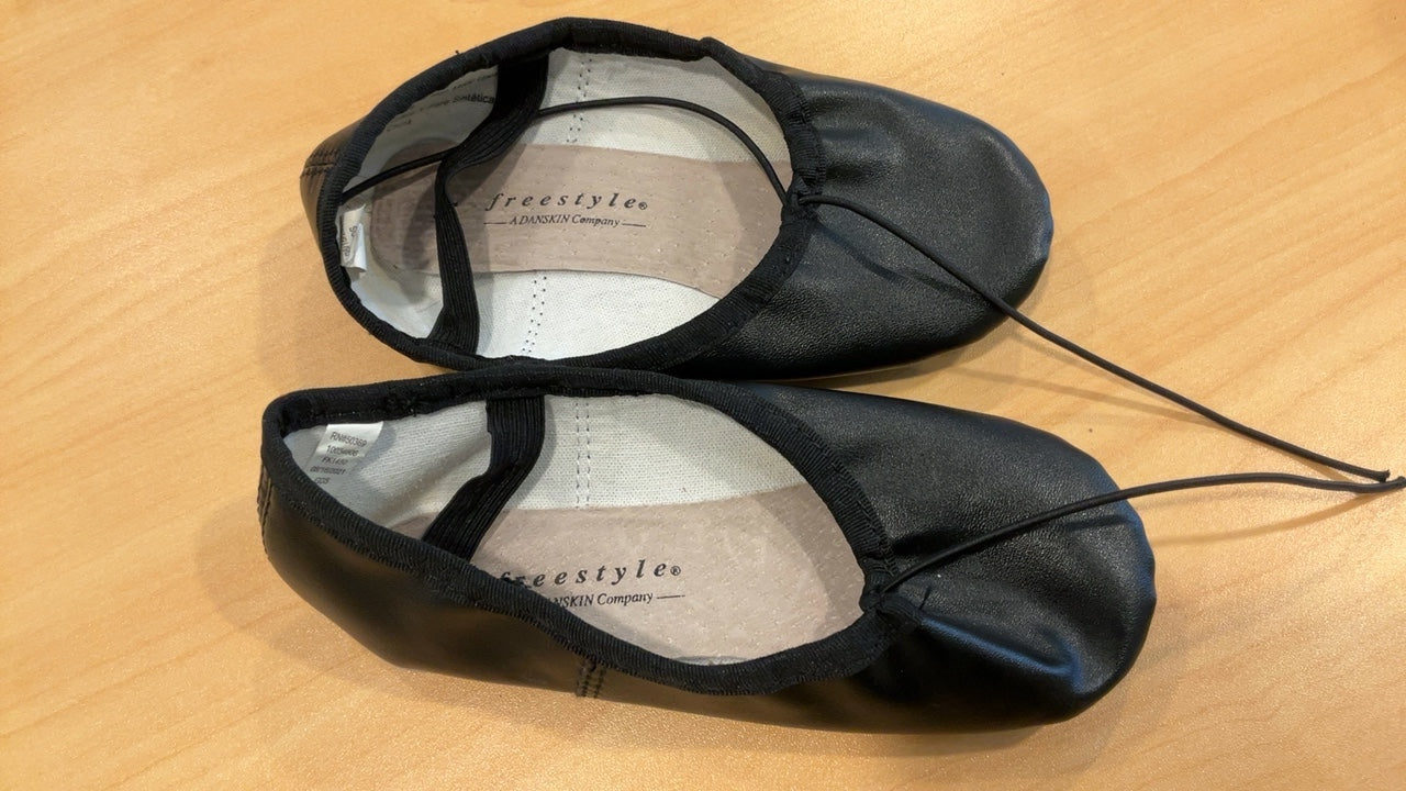 Freestyle by Danskin ballet slippers | Little Kids 11
