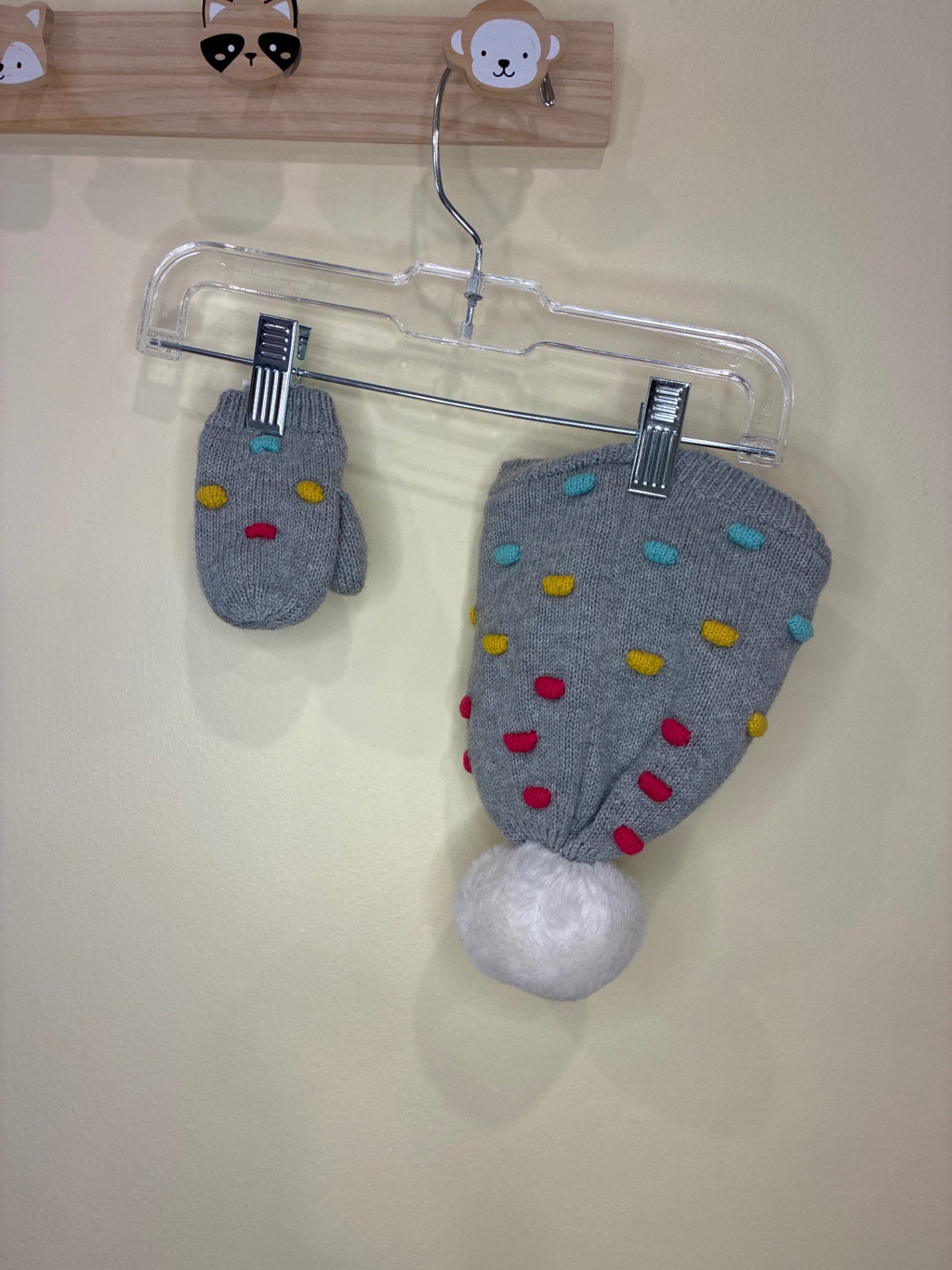 GAP Winter hat + Gloves | Size 6-12 months