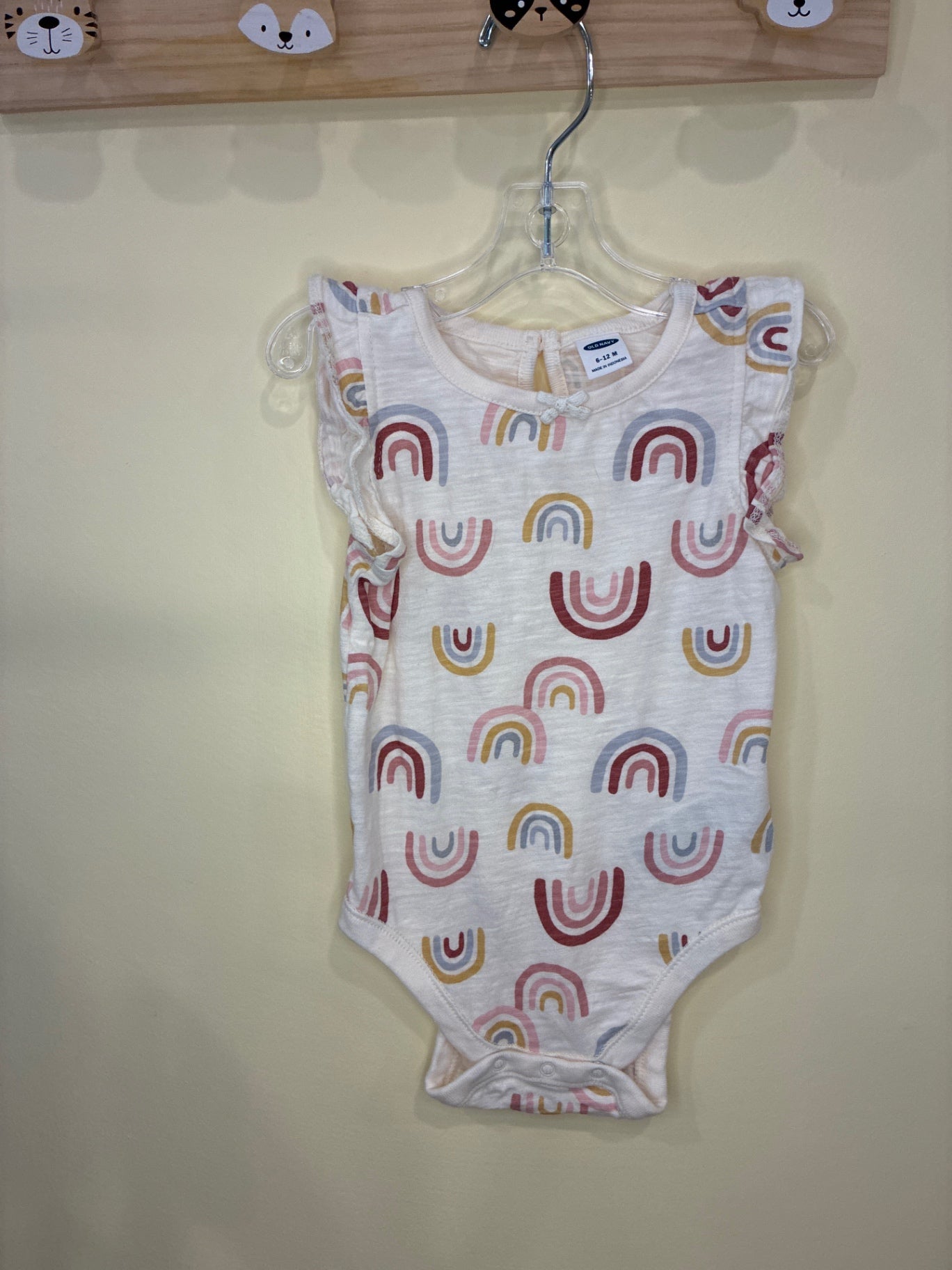 Old Navy Bodysuit | Size 6-12 m