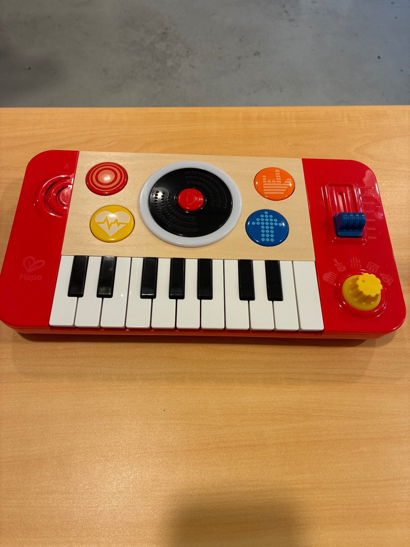 Hape | DJ Mix & Spin Studio