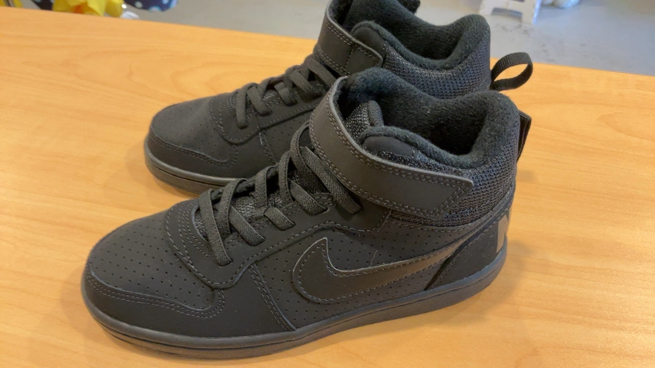 Nike Court Borough Mid 2 "Triple Black" | Size Little Kids 13