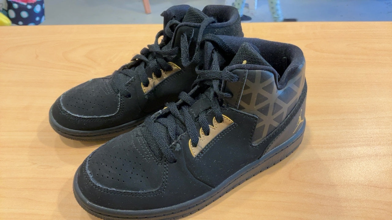 Nike Air Jordan Sneakers | Size Little Kids 13