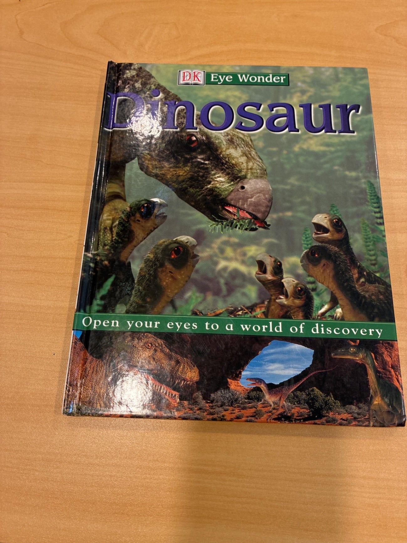Eye Wonder | Dinosaur 