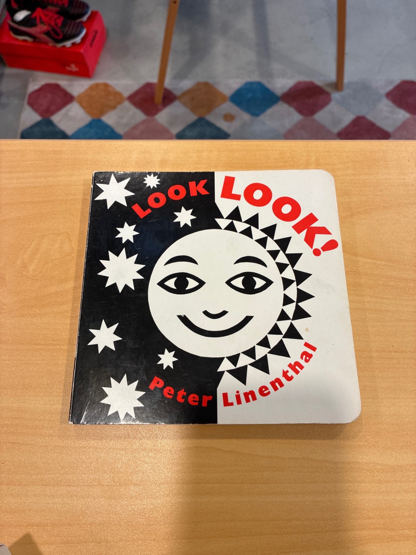 Look Look!