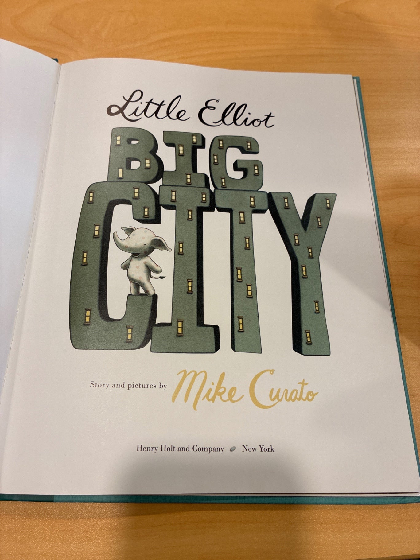 Little Elliott, Big City