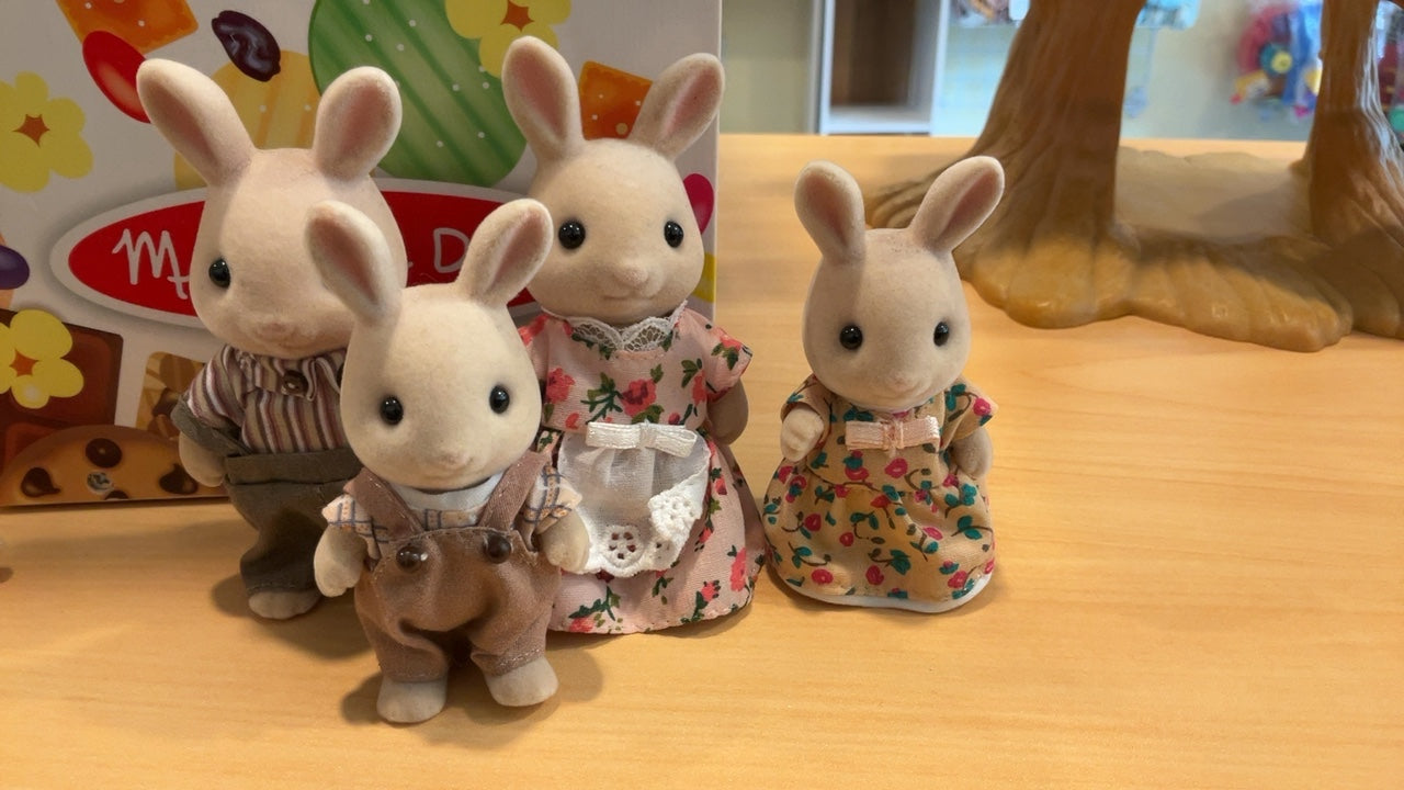Calico Critters | Rabbit Family