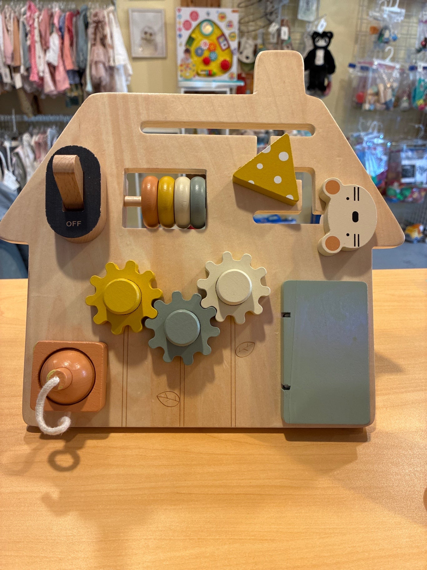 Wonder & Wise | On the Go Activity Board