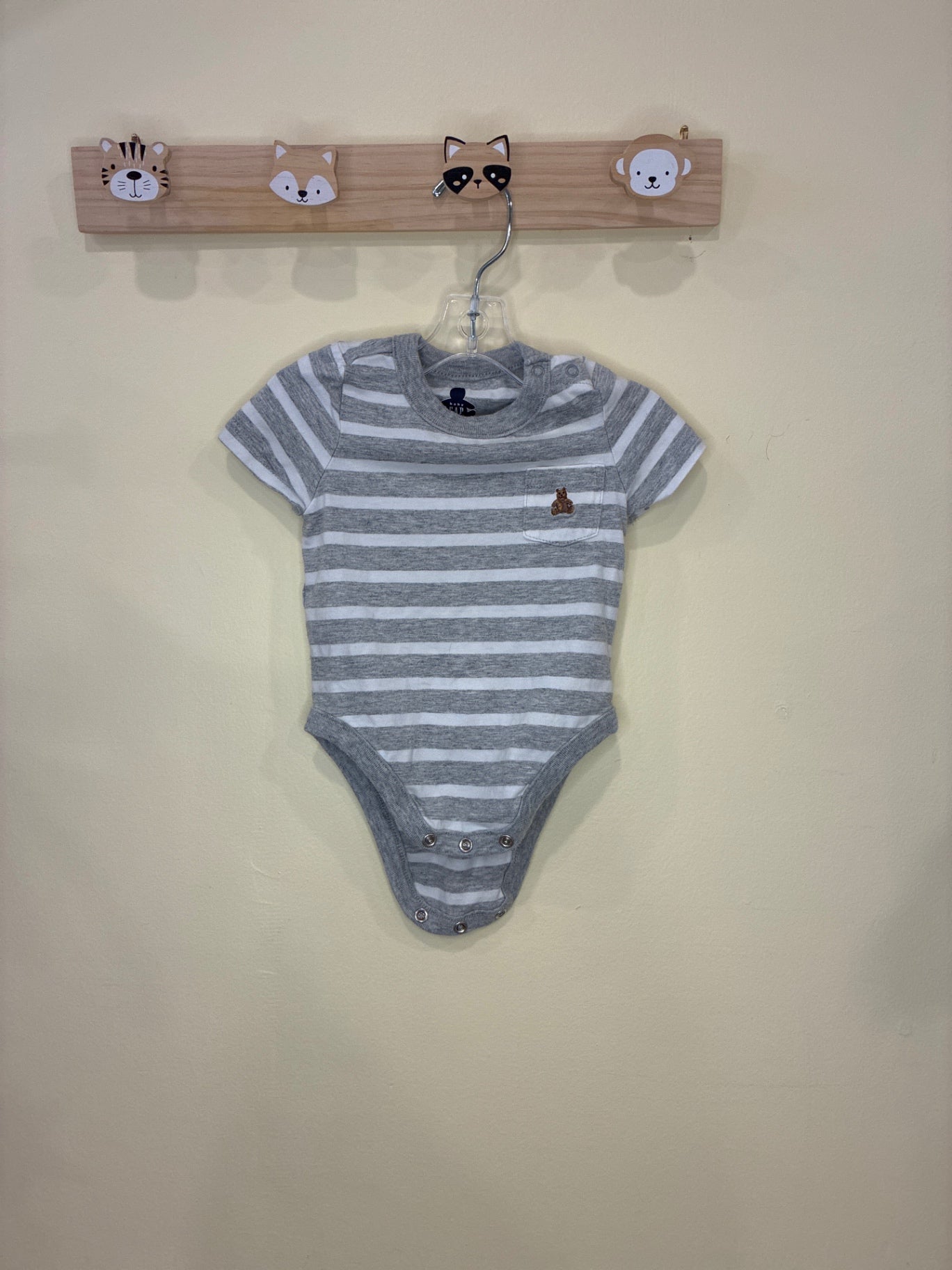 GAP Bodysuit | Size 3 months